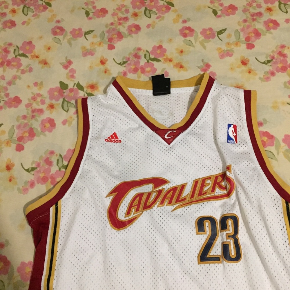 Official Cleveland Cavaliers 23 throwback